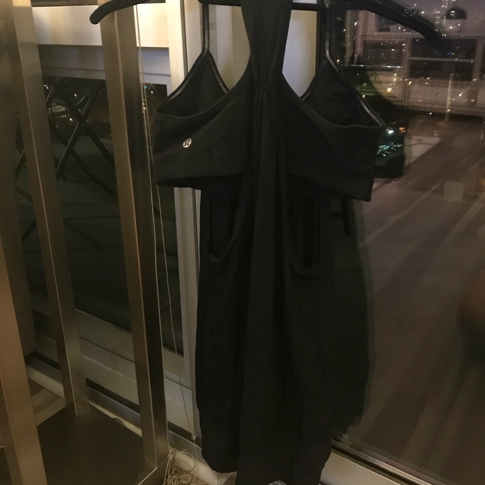Black lululemon workout top